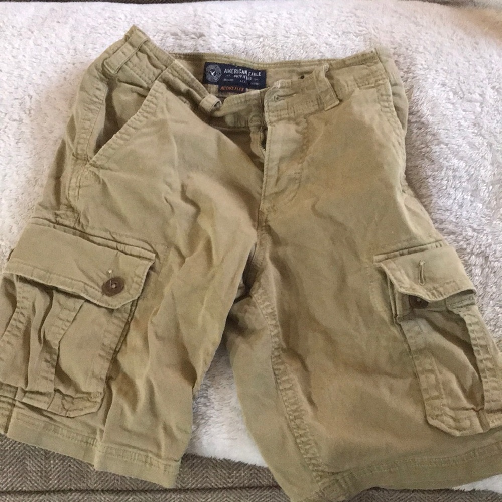 Shorts - Picture 2 of 3